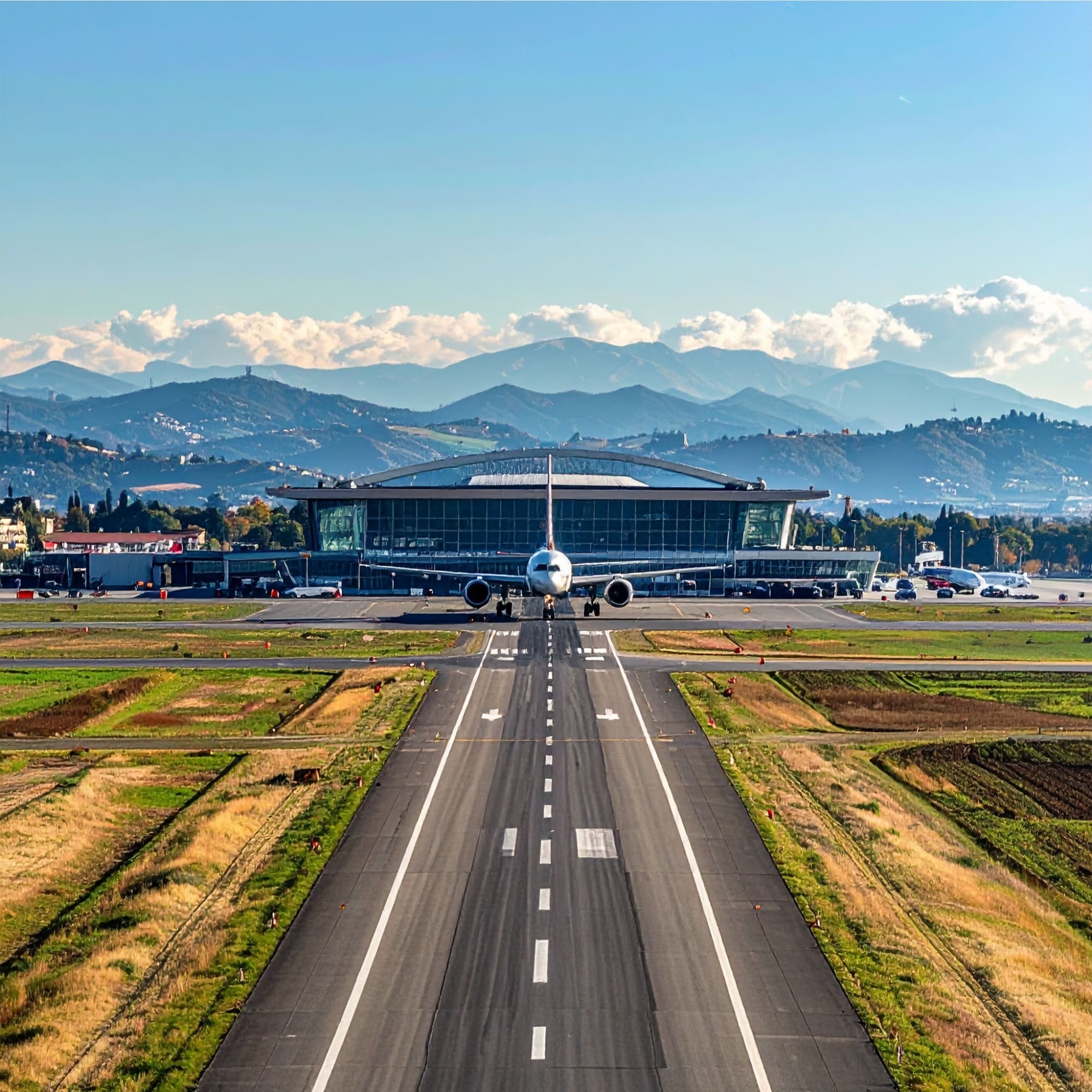 Sfondo landing NCCWeb – Noleggio con conducente premium per tour, transfer aeroporti, porti e province italiane